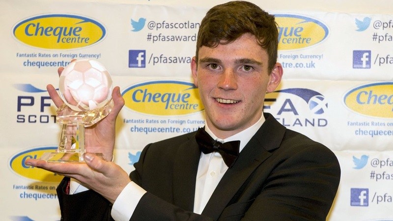 Andrew Robertson và danh hiệu cá nhân Cầu thủ trẻ xuất sắc nhất PFA Scotland