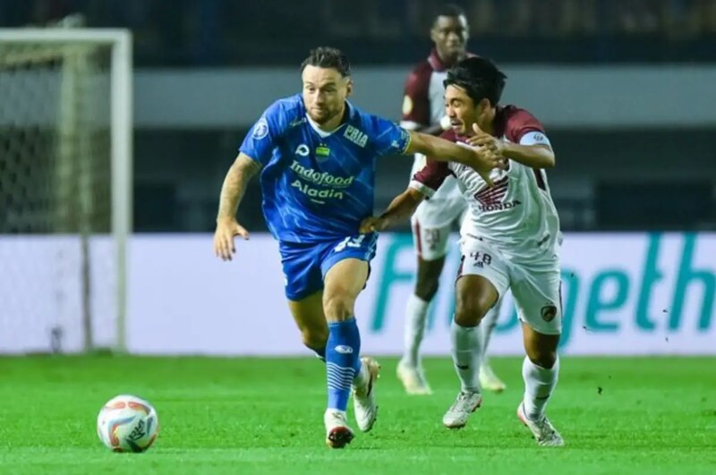 Persib Bandung thi đấu mùa giải quốc tế