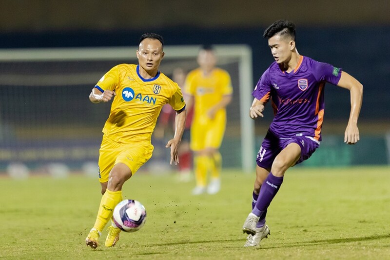 Sông Lam Nghệ An đá máu lửa trận mở màn