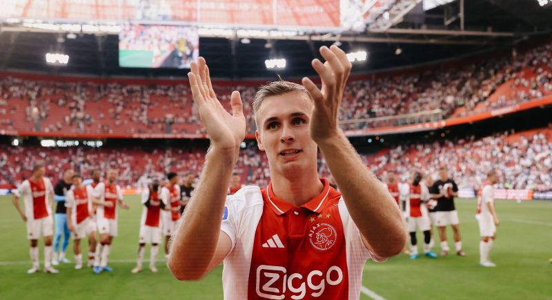 Với phong độ ổn định tại Eredivisie, anh đang thu hút sự quan tâm từ nhiều CLB hàng đầu châu Âu